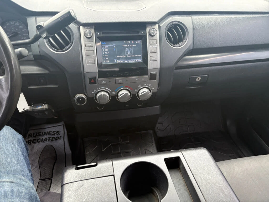 Toyota Tundra, снимка 10 - Автомобили и джипове - 53735007