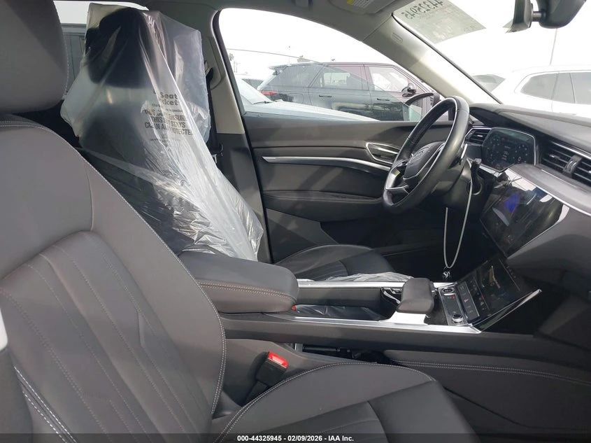 Audi Q8 E-Tron Premium Quattro | Mobile.bg � ����������� 5