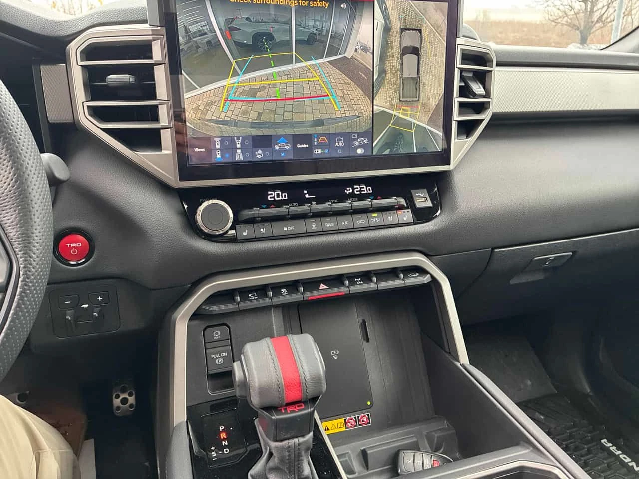 Toyota Tundra * 4x4 Crewmax Limited Hybrid* АВТОКРЕДИТ* , снимка 9 - Автомобили и джипове - 54953086