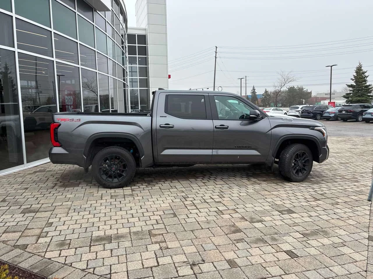 Toyota Tundra * 4x4 Crewmax Limited Hybrid* АВТОКРЕДИТ* , снимка 3 - Автомобили и джипове - 54953086