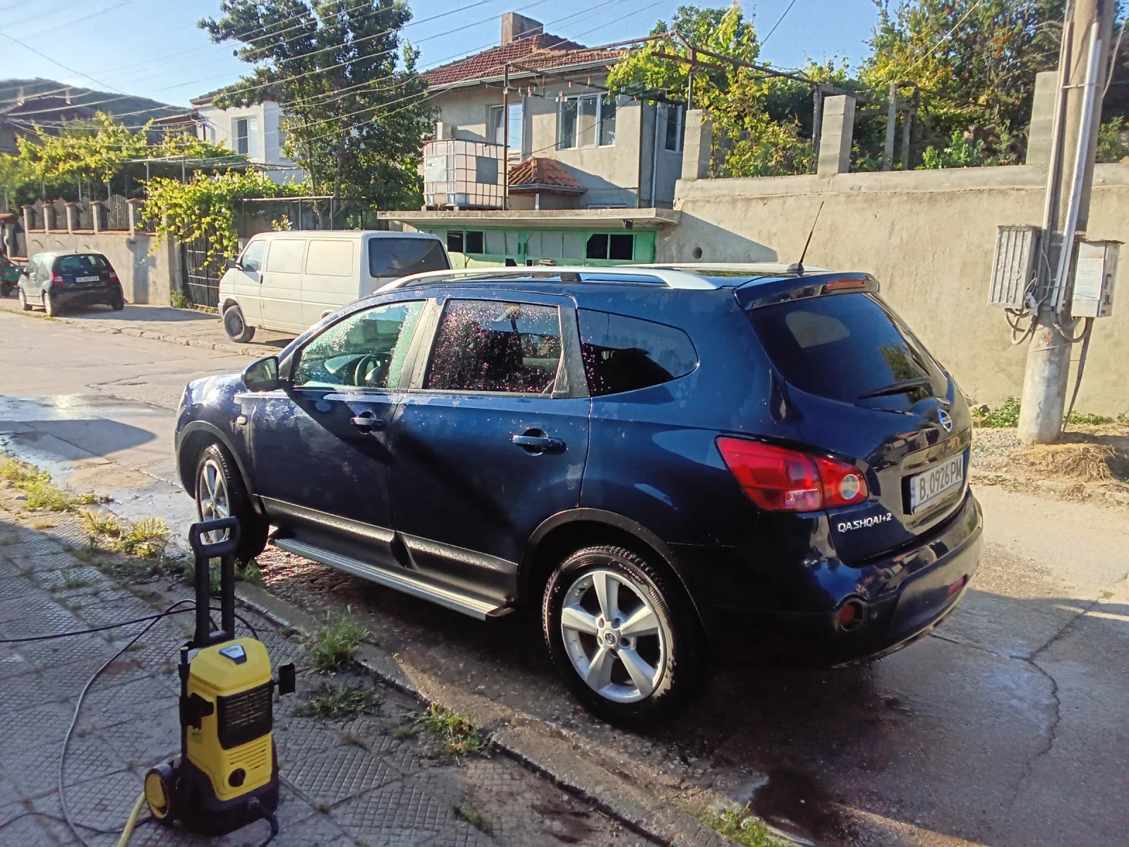 Nissan Qashqai Qashqai + 2 2000 кубика газов инжекцион 