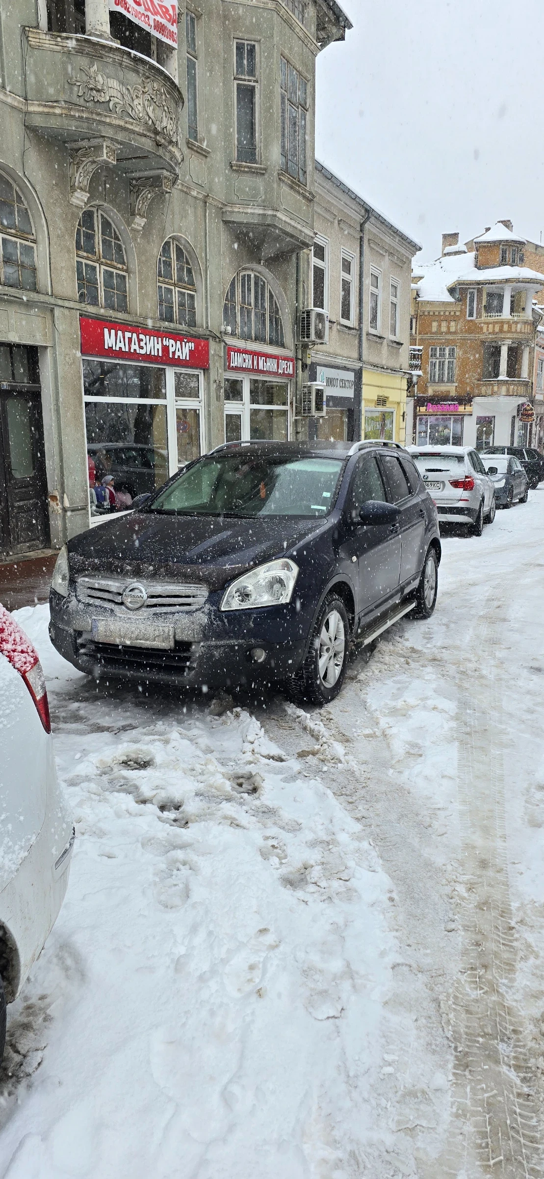 Nissan Qashqai Qashqai + 2 2000 кубика газов инжекцион , снимка 5 - Автомобили и джипове - 54962217