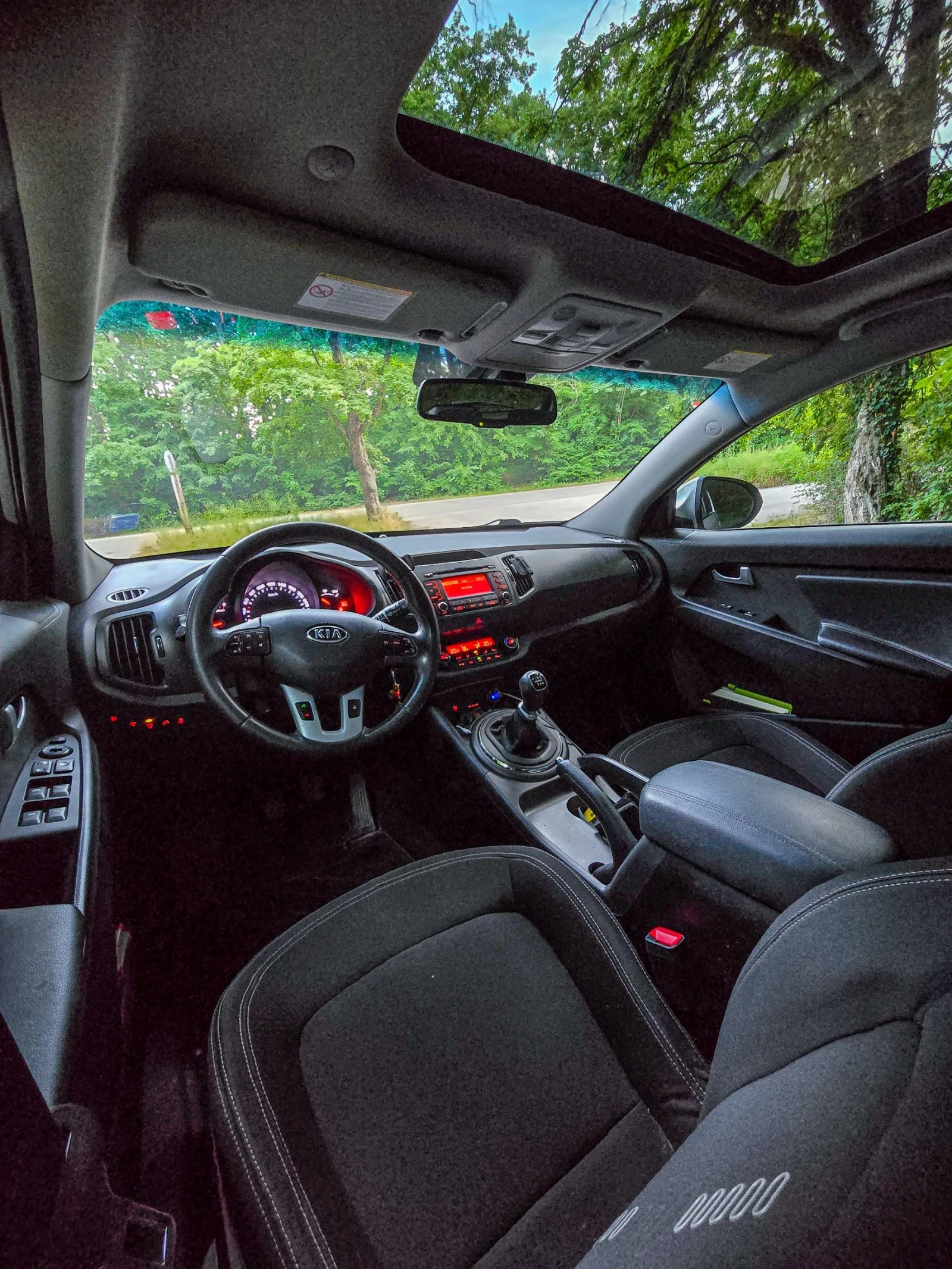 Kia Sportage, снимка 9 - Автомобили и джипове - 55073420