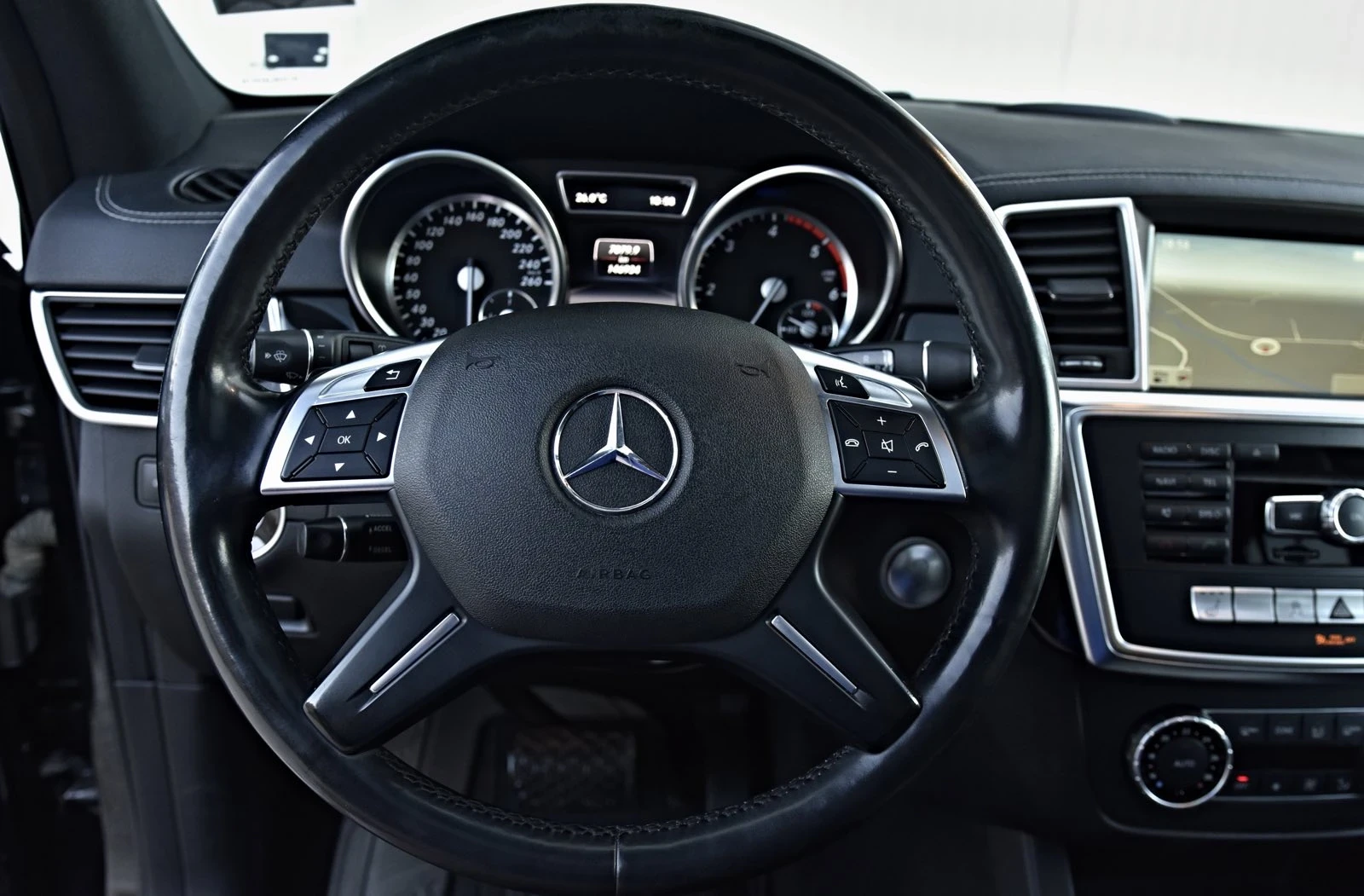Mercedes-Benz GL 350, снимка 8 - Автомобили и джипове - 55207983