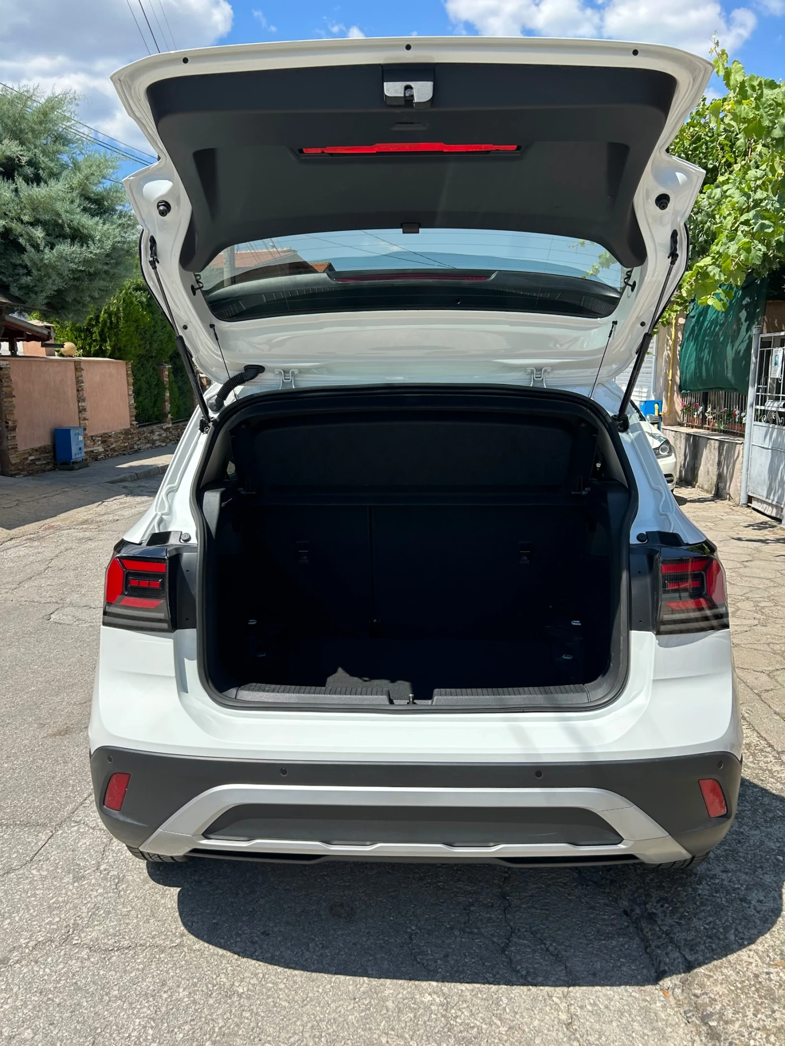 VW T-Cross 1.0, снимка 12 - Автомобили и джипове - 55394296