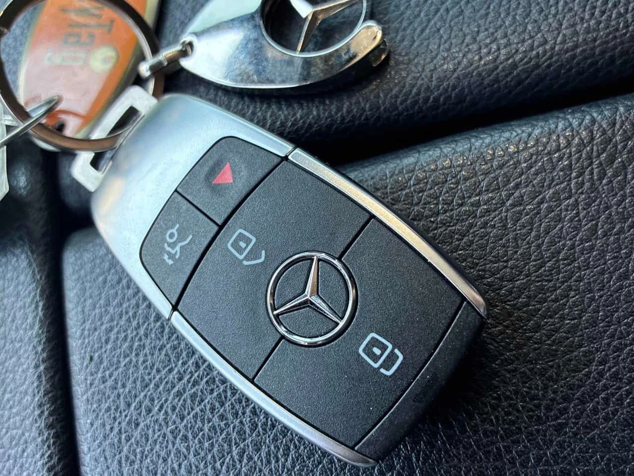 Mercedes-Benz GLE 350 /DISTRONIC/360/BURMESTER/КЛИП НА МОТОРА, снимка 17 - Автомобили и джипове - 55566633