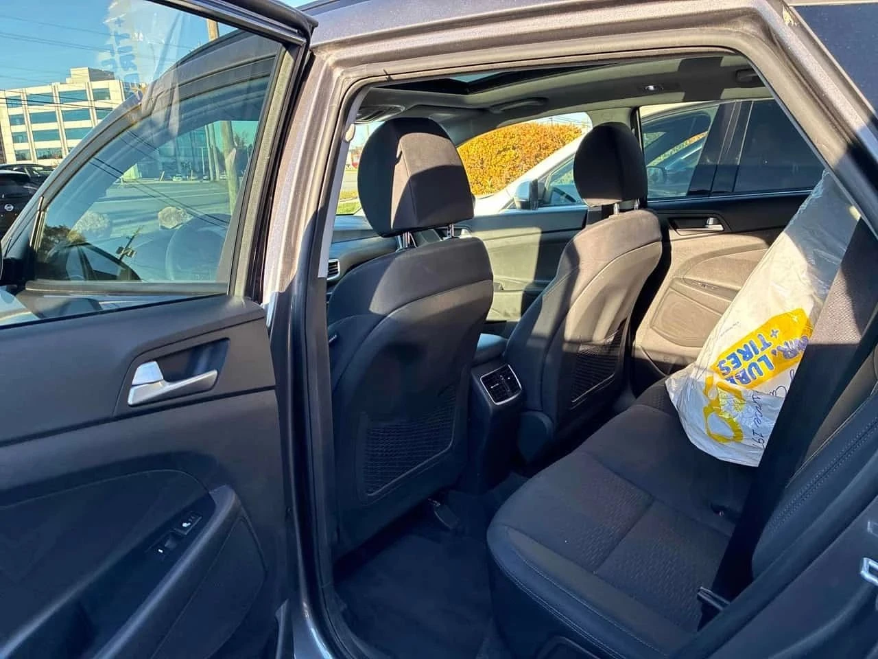 Hyundai Tucson, снимка 13 - Автомобили и джипове - 56700188