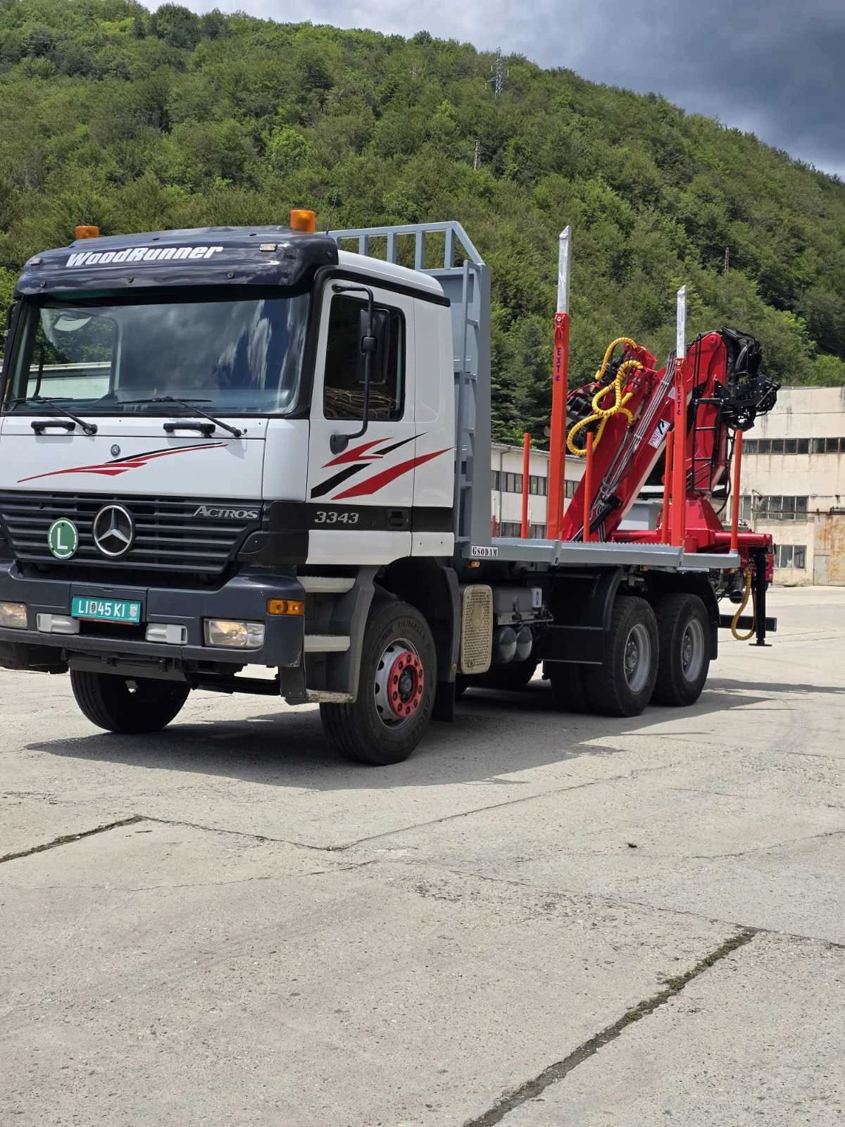 Mercedes-Benz Actros 3343
