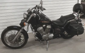     Honda Shadow VT600CW