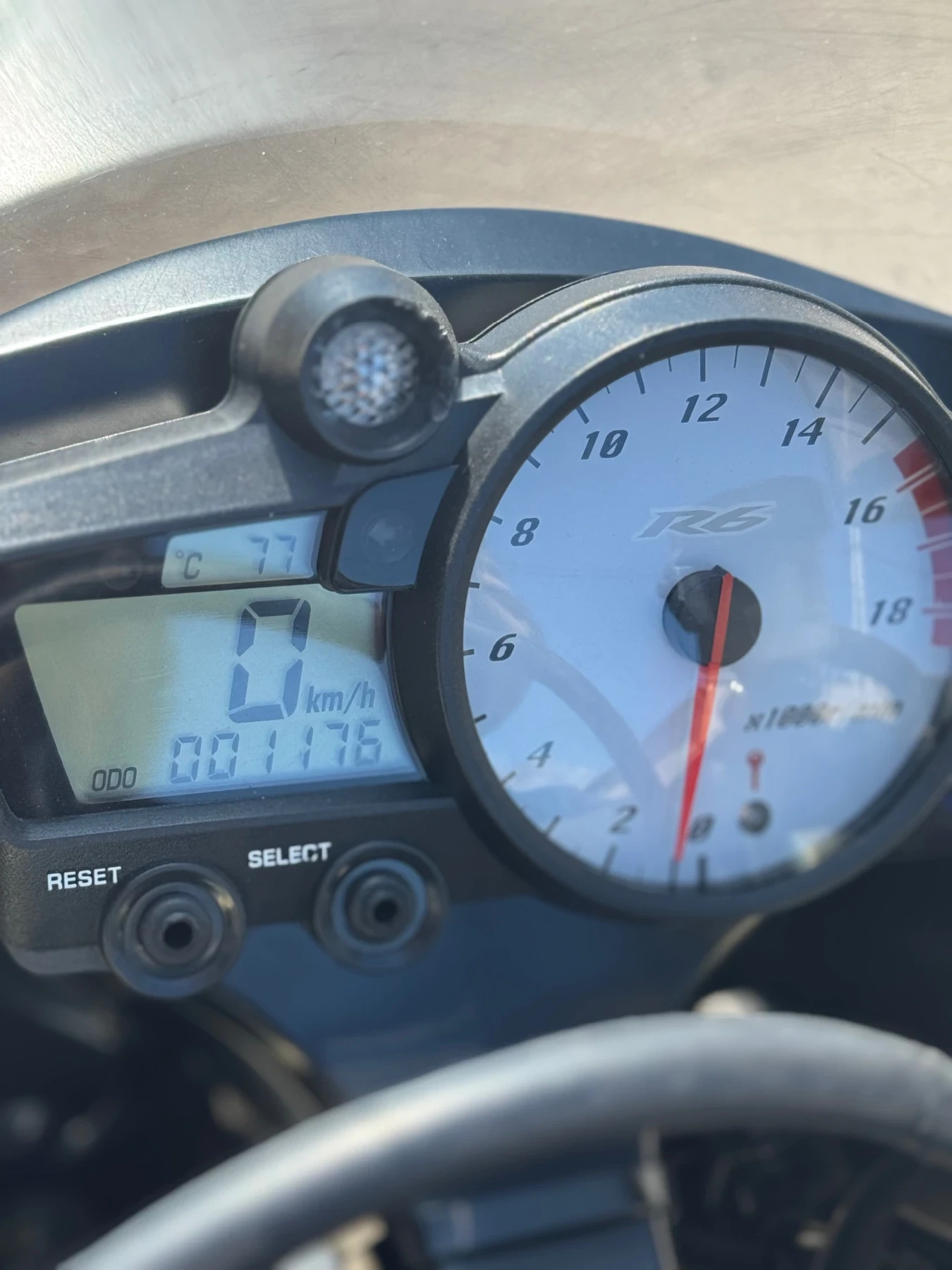 Yamaha YZF-R6 35kw a2 1178км, снимка 9 - Мотоциклети и мототехника - 54745756