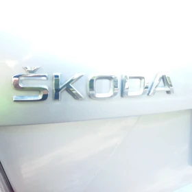 Skoda Rapid Бензин, снимка 4