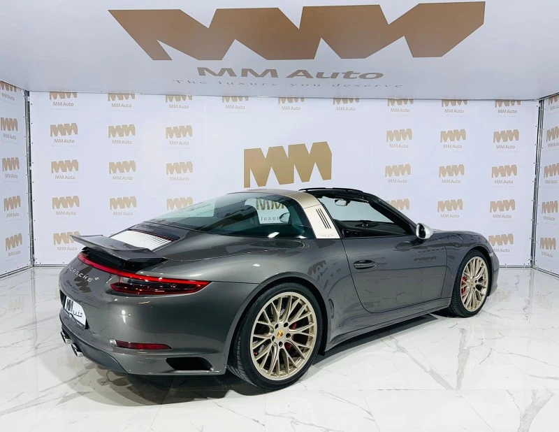 Porsche 911 Targa 4 GTS Exclusive Manufaktur Edition, снимка 2 - Автомобили и джипове - 38414928