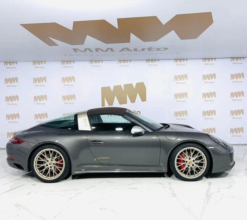 Porsche 911 Targa 4 GTS Exclusive Manufaktur Edition, снимка 3 - Автомобили и джипове - 38414928