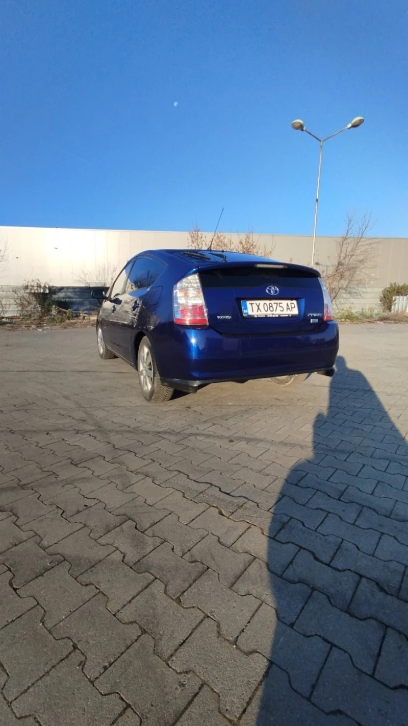 Toyota Prius 1.5VVT-I HYBRID, снимка 4 - Автомобили и джипове - 49580783