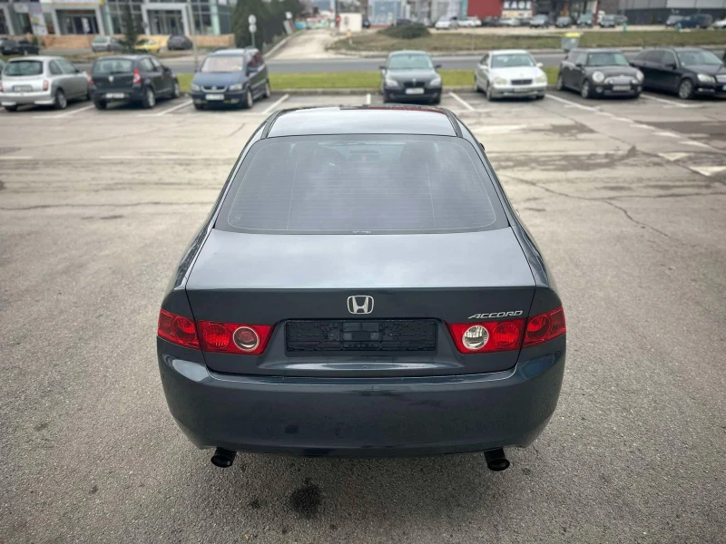 Honda Accord 2.4 I-Vtec газ, снимка 8 - Автомобили и джипове - 48312625