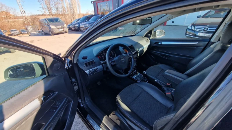 Opel Astra 1.7CDTI/FACE/190X.КМ/СЕРВИЗНА ИСТОРИЯ , снимка 10 - Автомобили и джипове - 48396295