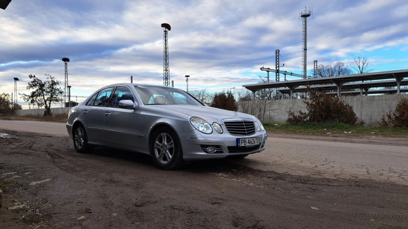 Mercedes-Benz E 200 Kompressor, снимка 1 - Автомобили и джипове - 48548455