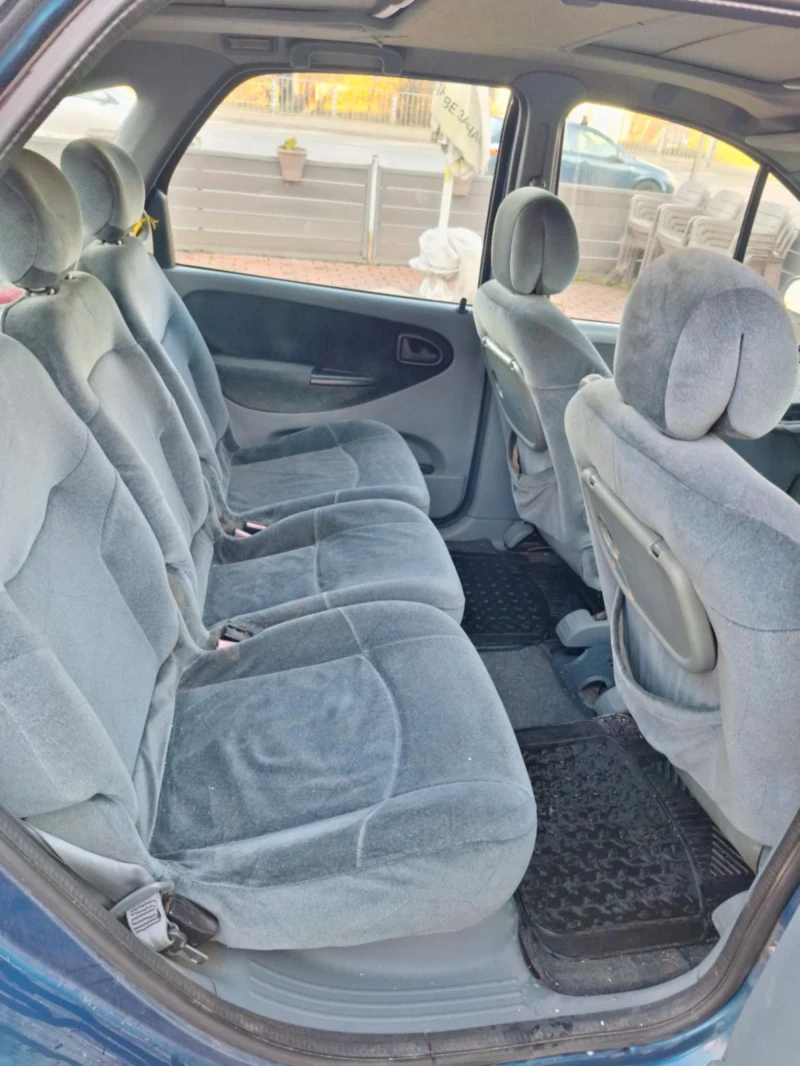 Renault Scenic 1.6  90кс, снимка 9 - Автомобили и джипове - 49045978