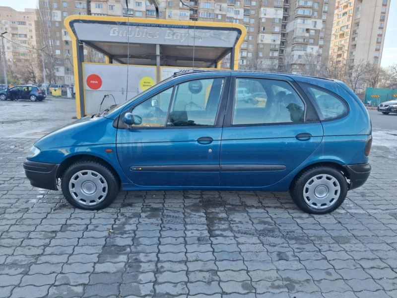 Renault Scenic 1.6  90кс, снимка 3 - Автомобили и джипове - 49045978