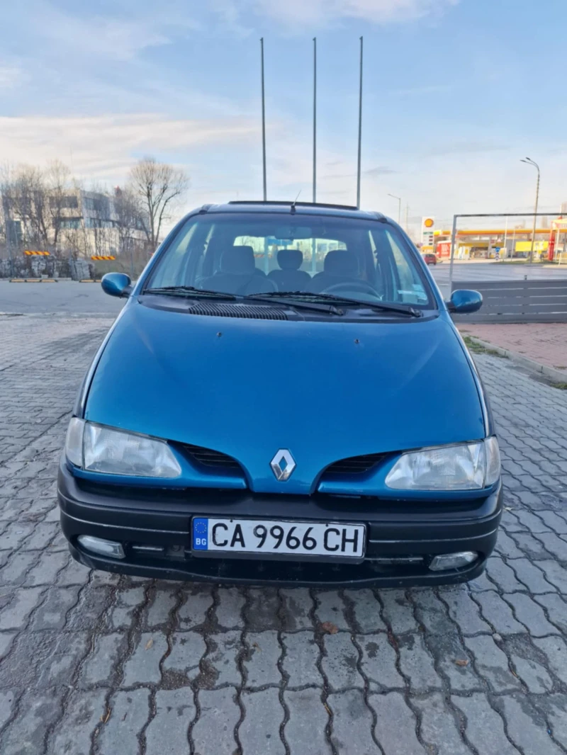 Renault Scenic 1.6  90кс, снимка 2 - Автомобили и джипове - 49045978