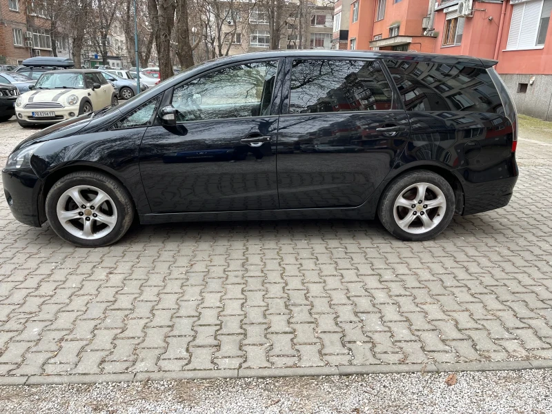 Mitsubishi Grandis 2.4 бензин 6 места, снимка 4 - Автомобили и джипове - 49260882