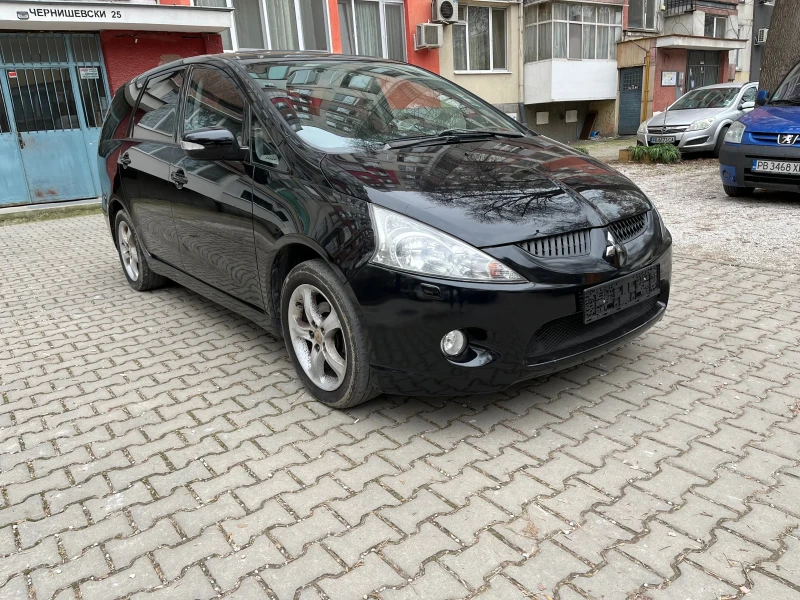 Mitsubishi Grandis 2.4 бензин 6 места, снимка 1 - Автомобили и джипове - 49260882