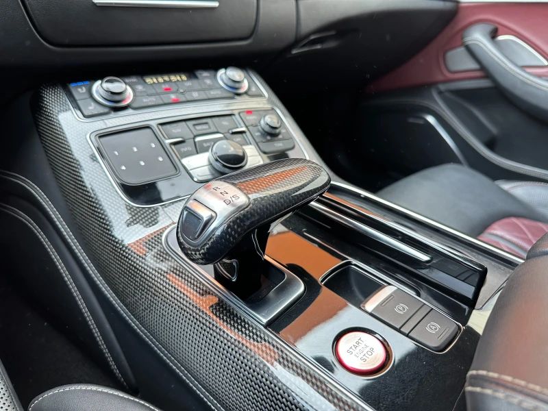 Audi S8 4.0i 520 к.с. Уникат/ФУЛЛ/ФУЛЛ, снимка 15 - Автомобили и джипове - 50747571
