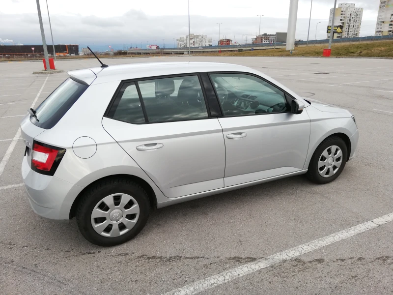 Skoda Fabia, снимка 2 - Автомобили и джипове - 51449514