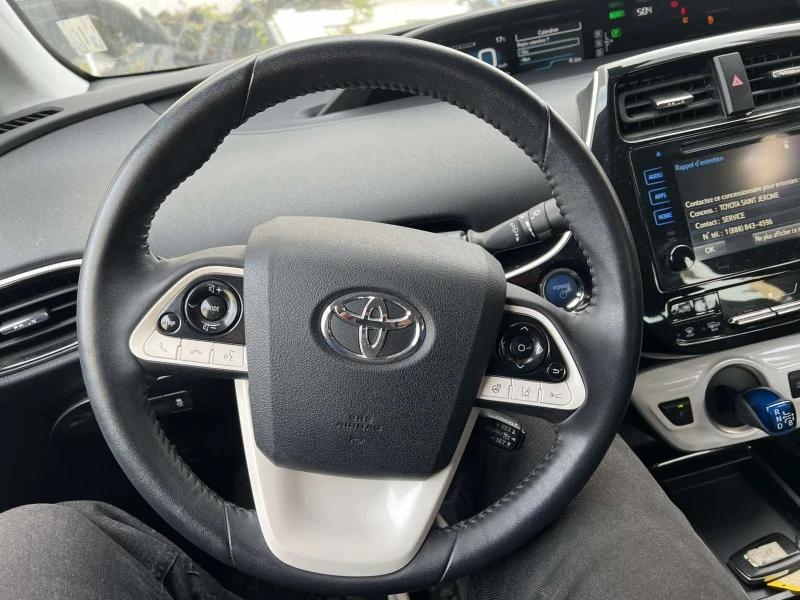 Toyota Prius, снимка 14 - Автомобили и джипове - 52486705