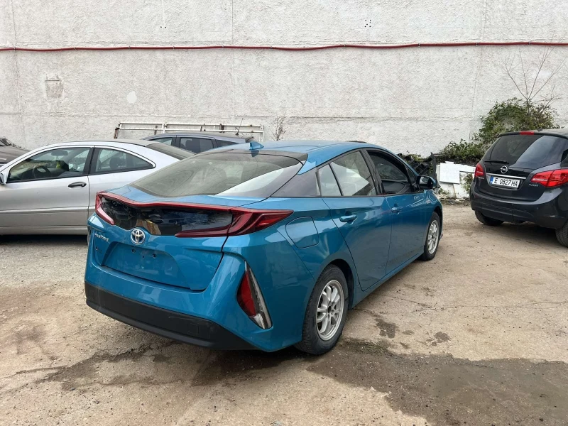 Toyota Prius, снимка 5 - Автомобили и джипове - 52486705
