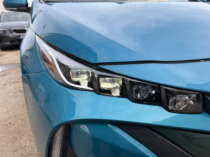 Toyota Prius, снимка 8 - Автомобили и джипове - 52486705