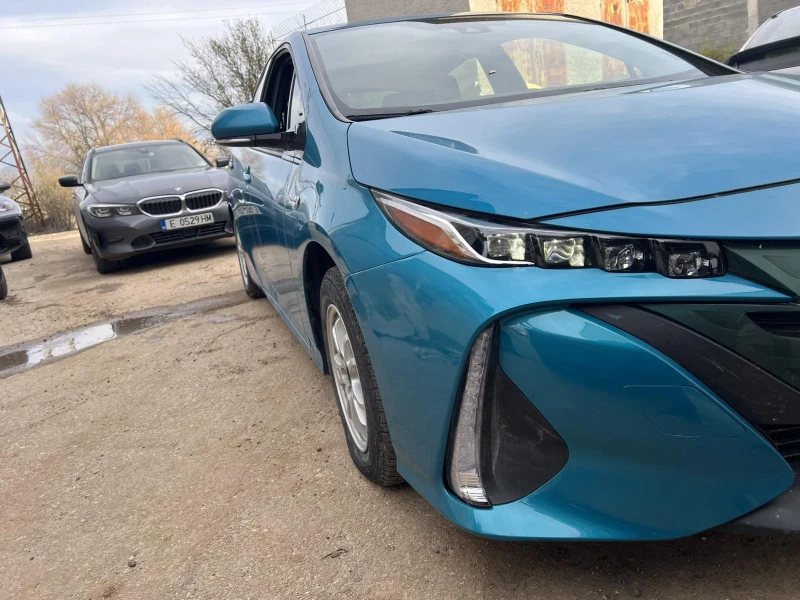 Toyota Prius, снимка 3 - Автомобили и джипове - 52486705