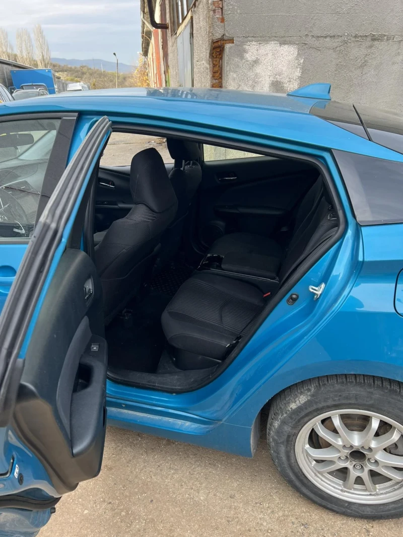 Toyota Prius, снимка 15 - Автомобили и джипове - 52486705