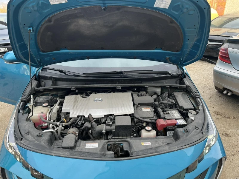 Toyota Prius, снимка 4 - Автомобили и джипове - 52486705
