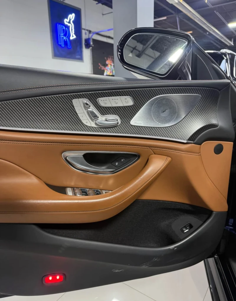 Mercedes-Benz GT 63s * * CARFAX * * АВТО КРЕДИТ * * , снимка 6 - Автомобили и джипове - 52855983