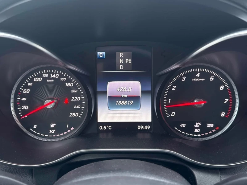 Mercedes-Benz C 300 * CARFAX * БЕЗ ПЪРВОНАЧАЛНА ВНОСКА, снимка 8 - Автомобили и джипове - 52870495