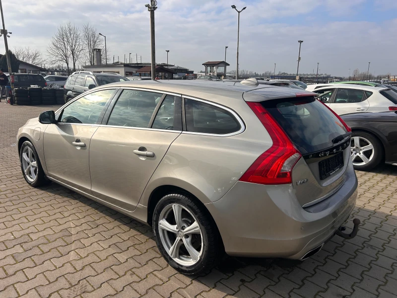Volvo V60 2.4D6 PLUG-IN-HYBRID AWD AVTOMAT/KOJA EURO 6, снимка 8 - Автомобили и джипове - 52876701