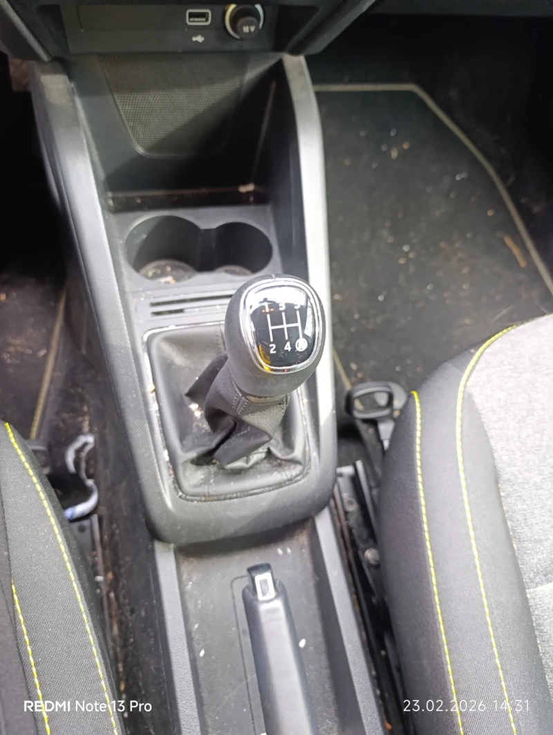 Skoda Fabia, снимка 7 - Автомобили и джипове - 53595476