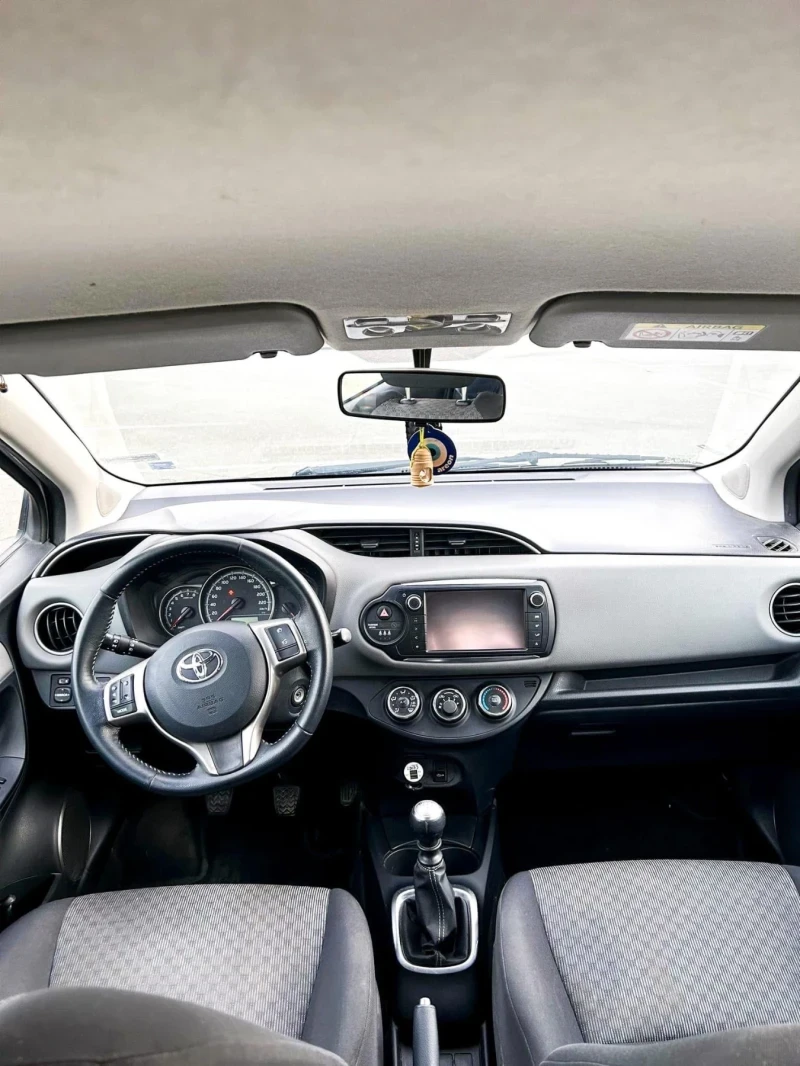 Toyota Yaris, снимка 4 - Автомобили и джипове - 55579768