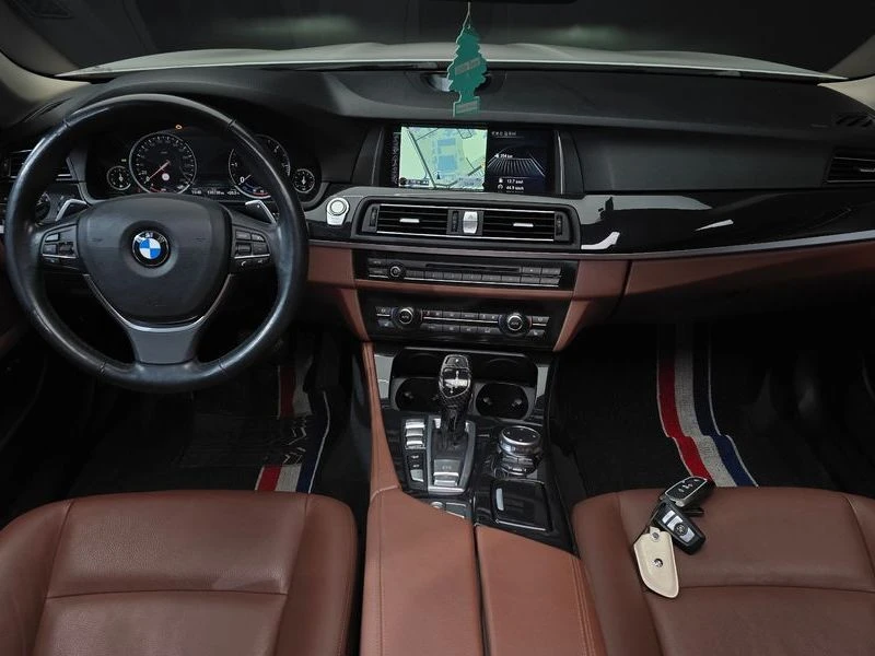 BMW 530 530d xDrive M Aero Dynamic| 258к.с.| ВКЛ.ТЕХНОТЕСТ, снимка 7 - Автомобили и джипове - 55608219