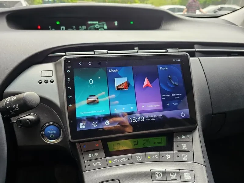 Toyota Prius  1.8 M, снимка 15 - Автомобили и джипове - 56653660