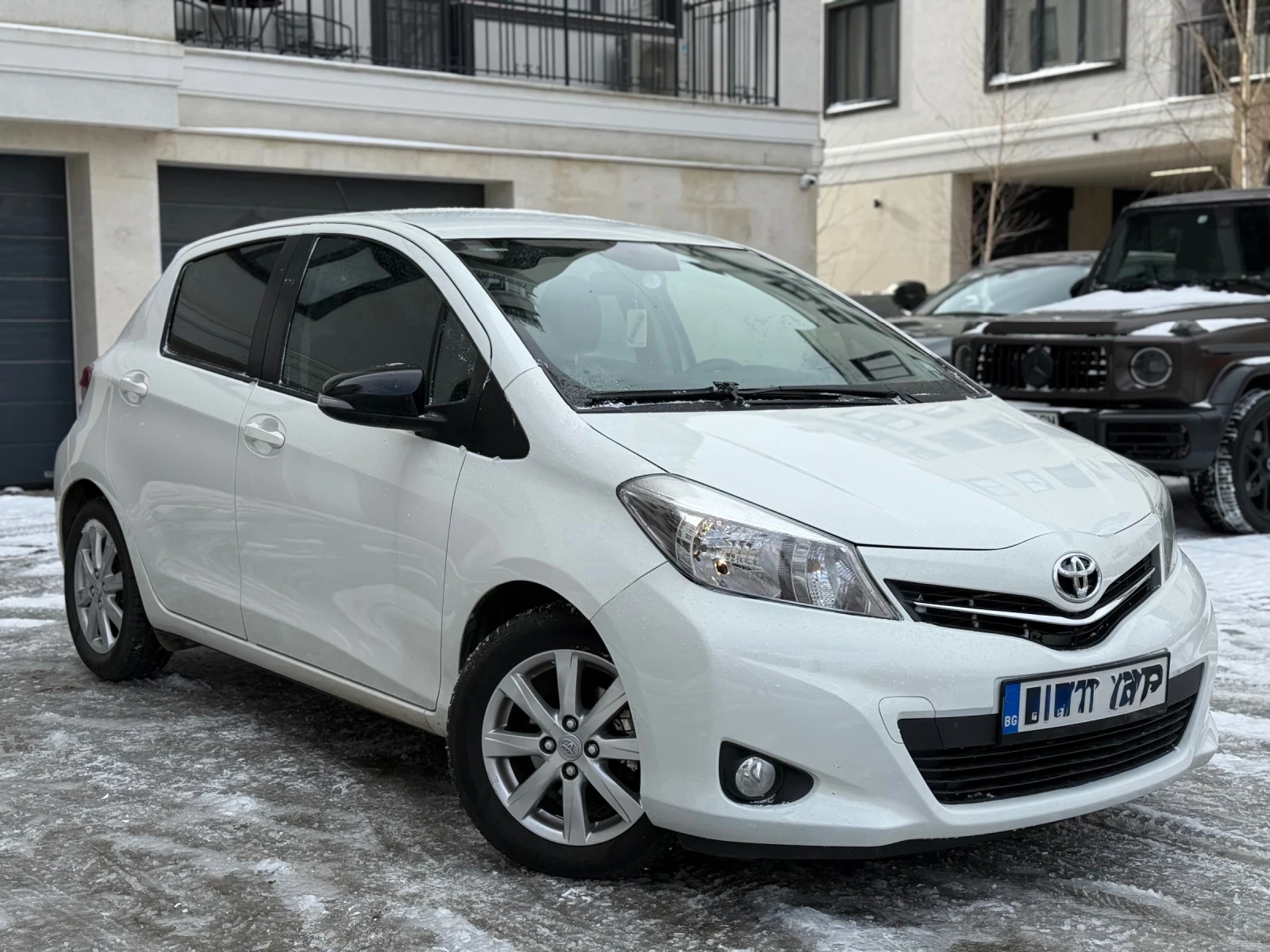 Toyota Yaris 1.4D4D Автомат Camera Регистрирана, снимка 1