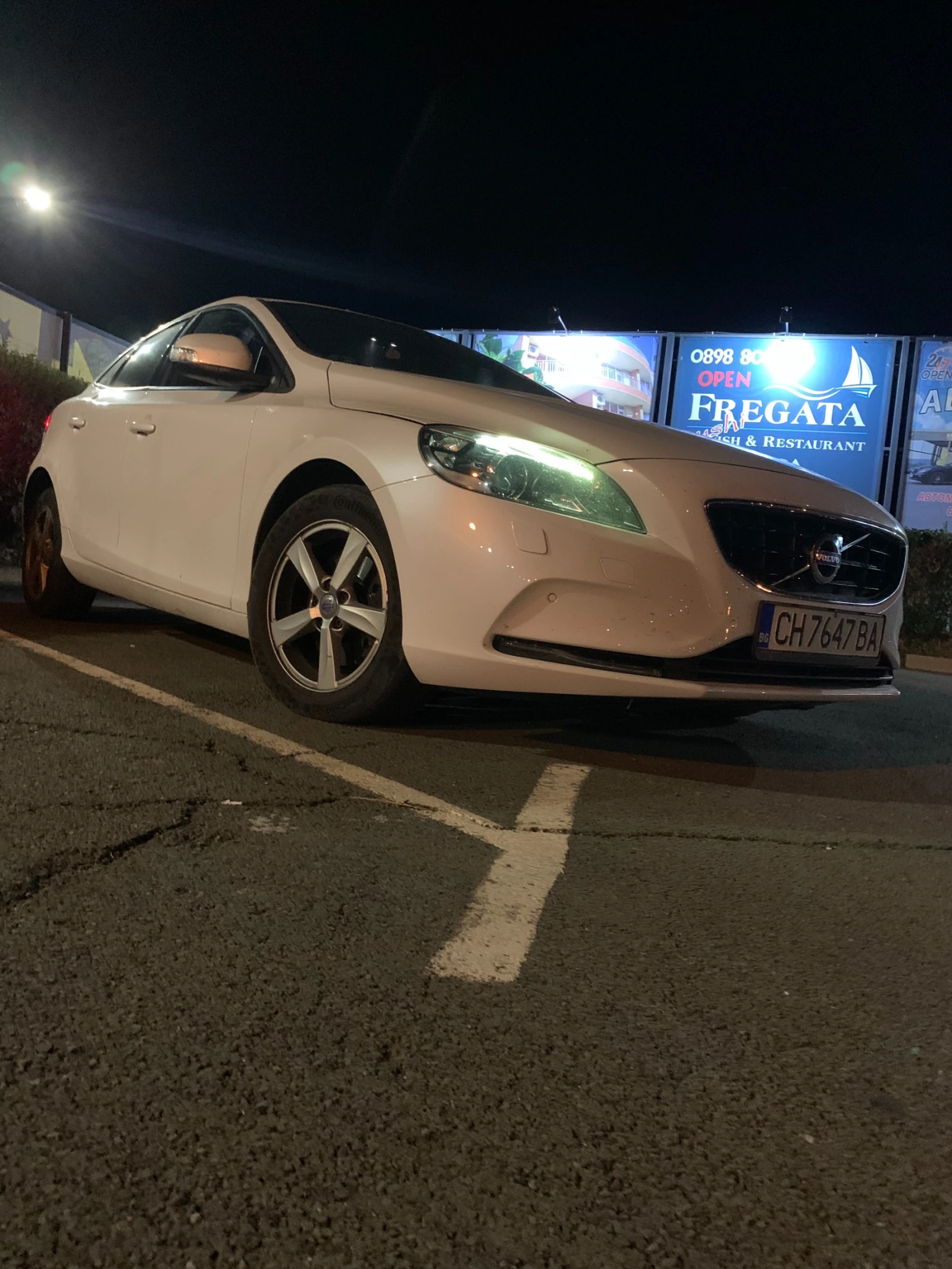 Volvo V40  - изображение 2