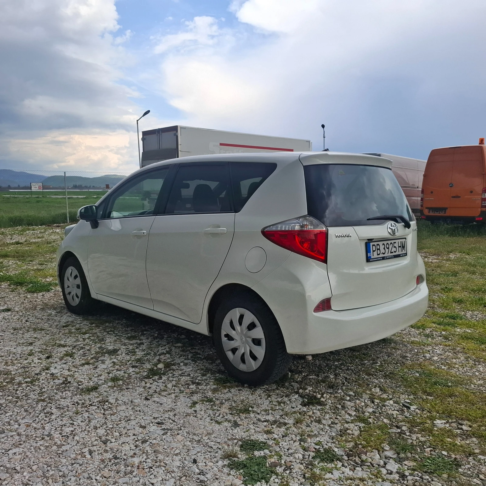 Toyota Verso ГАЗ Стъклен таван - изображение 7