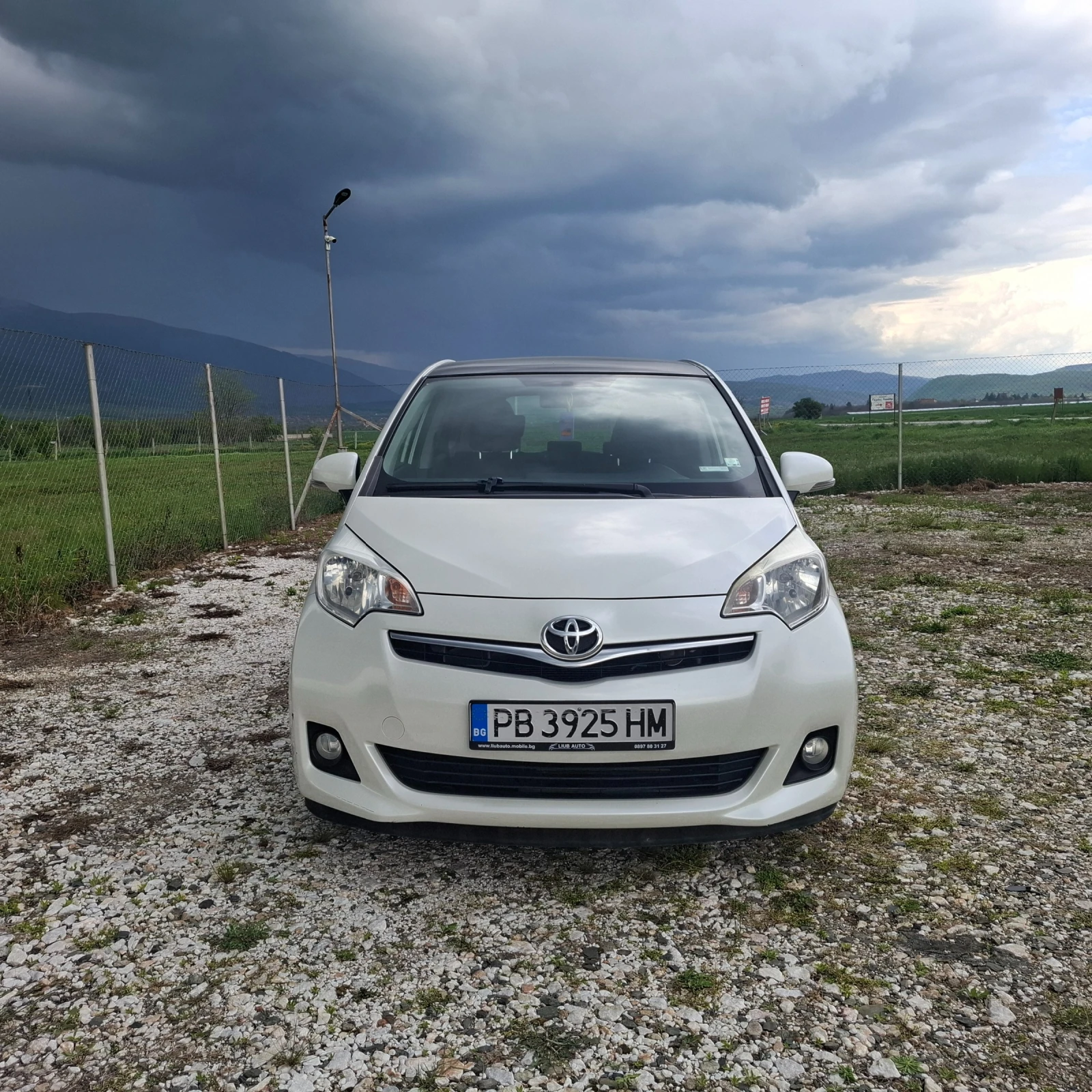 Toyota Verso ГАЗ Стъклен таван - изображение 2