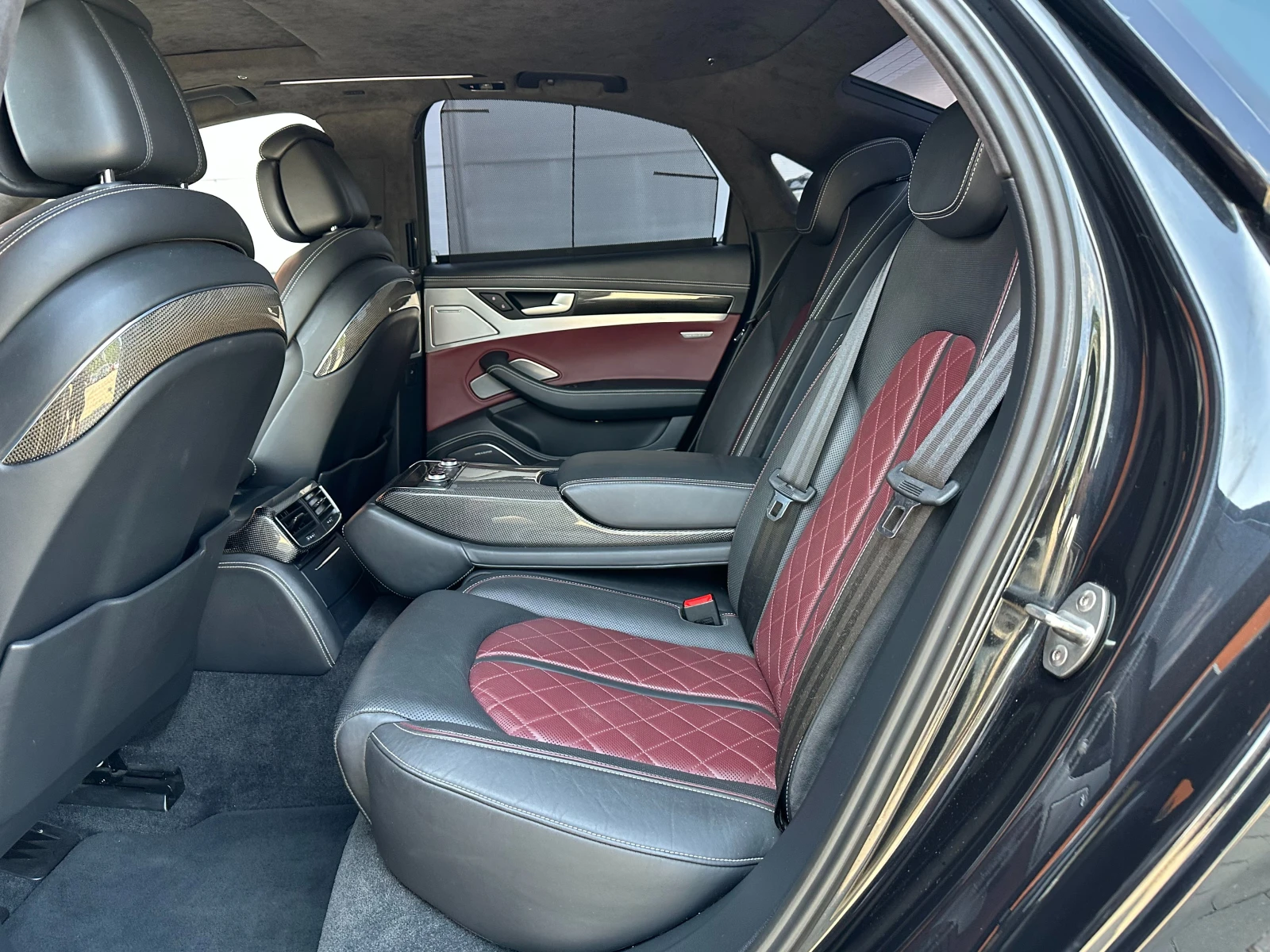 Audi S8 4.0i 520 к.с. - изображение 10