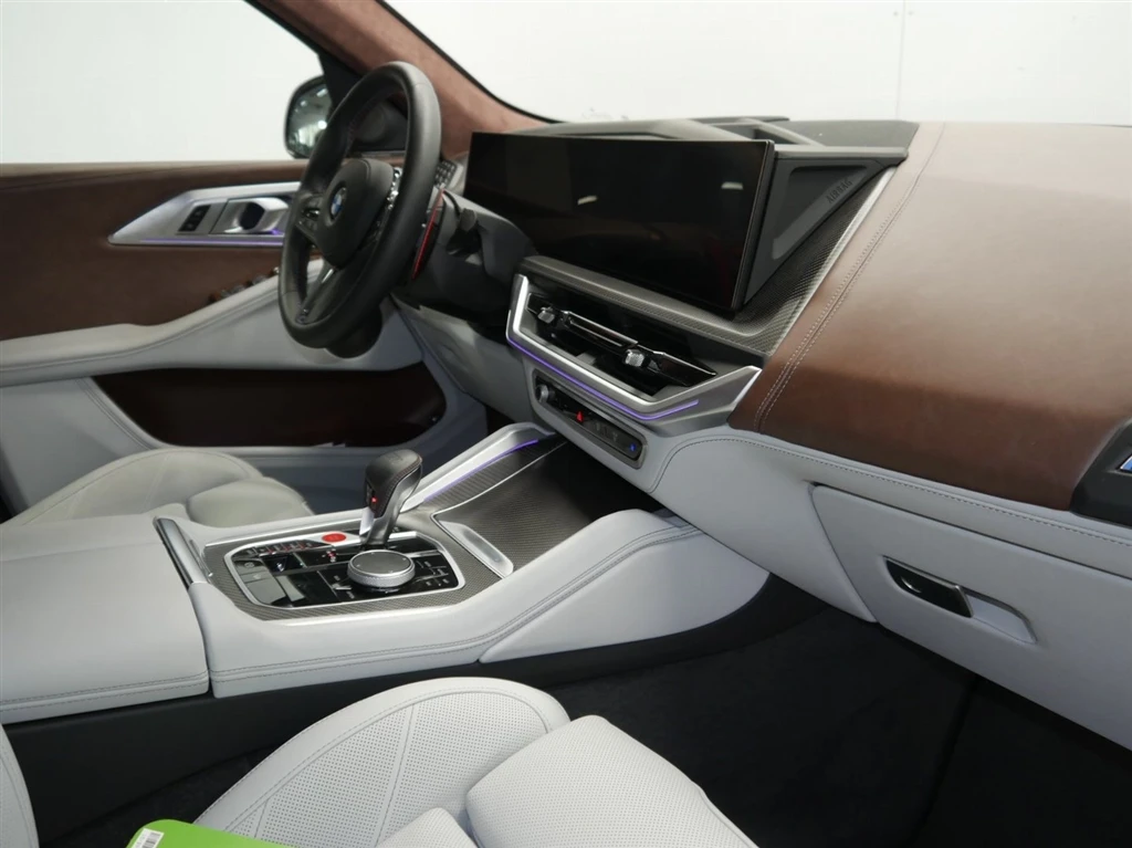 BMW XM  - изображение 6