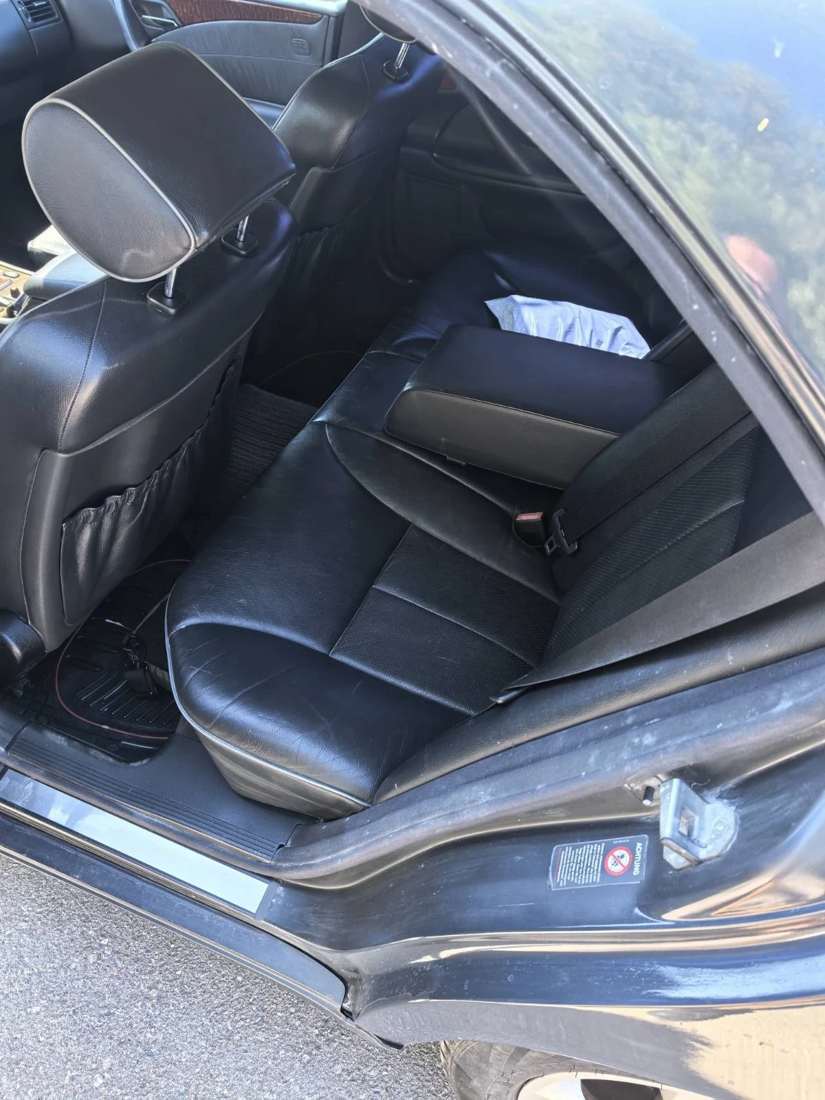 Mercedes-Benz E 320  - изображение 3