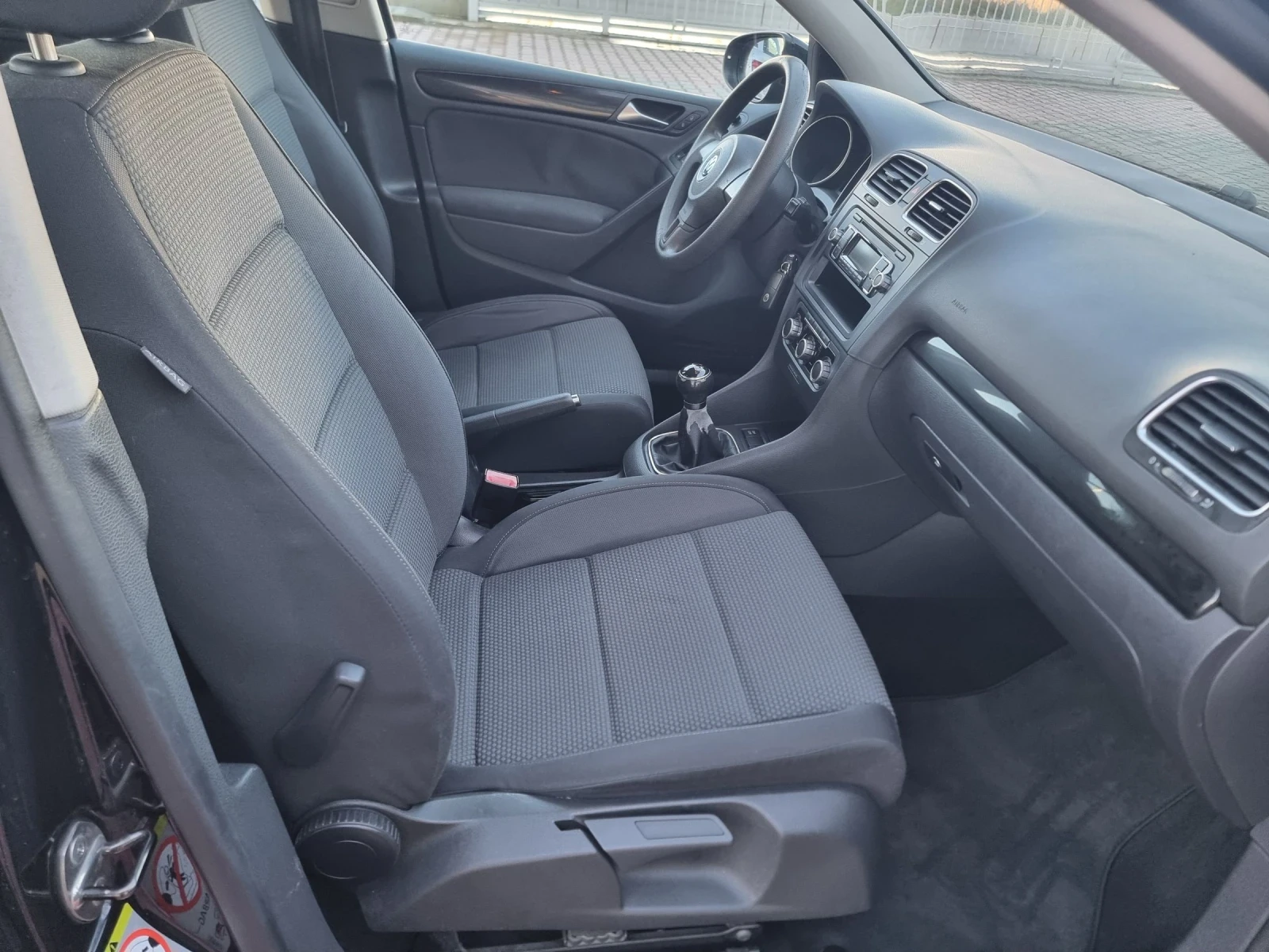 VW Golf 1.6 - изображение 10