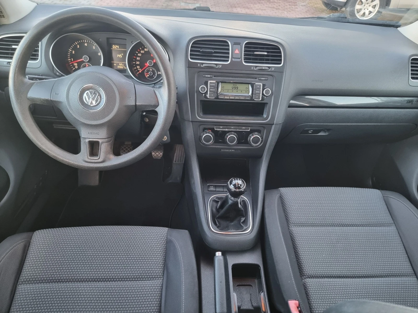 VW Golf 1.6 - изображение 9
